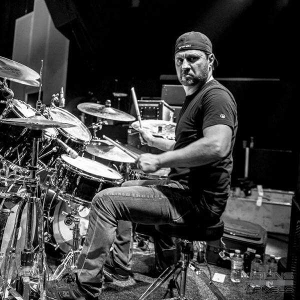 Бывший барабанщик Slayer Дэйв Ломбардо