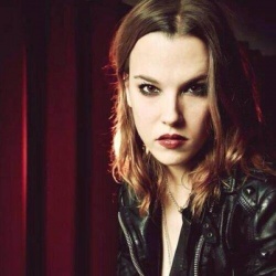 Лиззи Хейл Halestorm