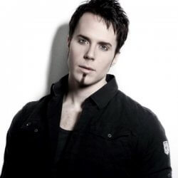 Фронтмен Kamelot Томми Каревик